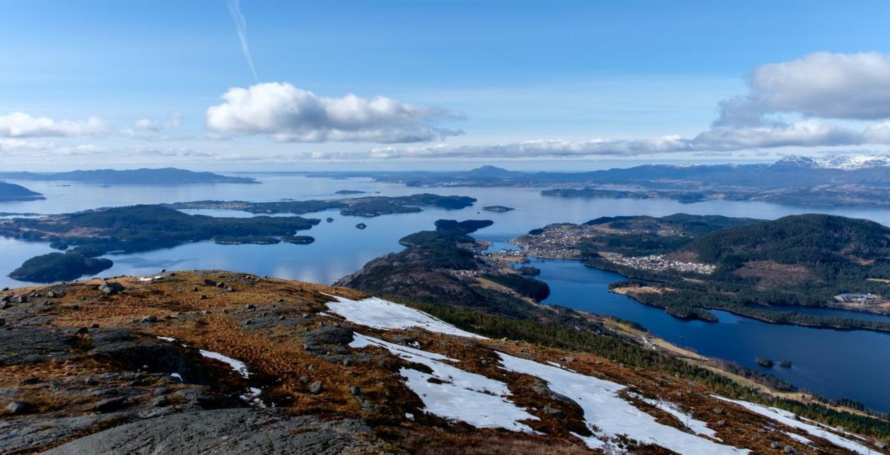 Husnes Sentrum Hotell エクステリア 写真
