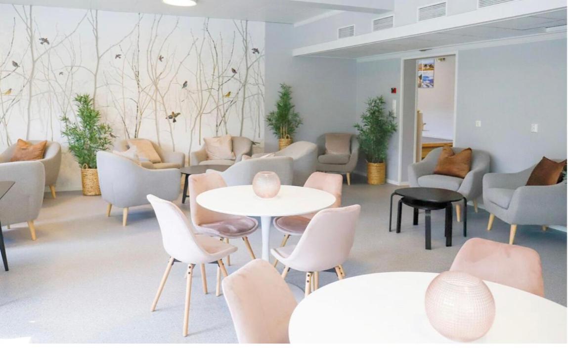 Husnes Sentrum Hotell エクステリア 写真