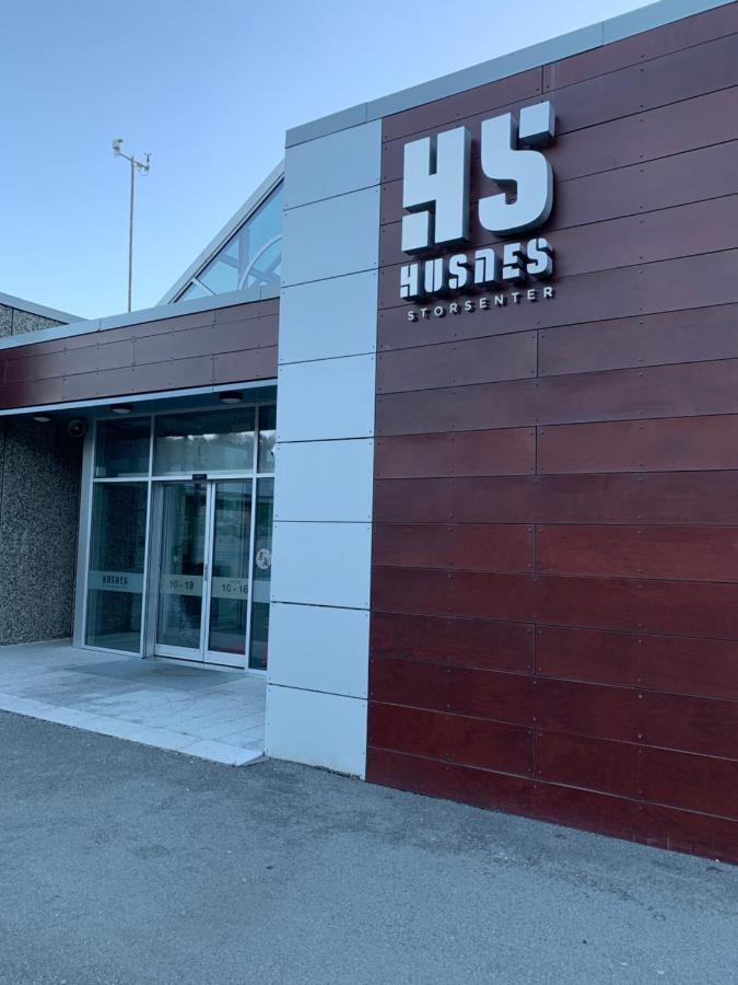 Husnes Sentrum Hotell エクステリア 写真