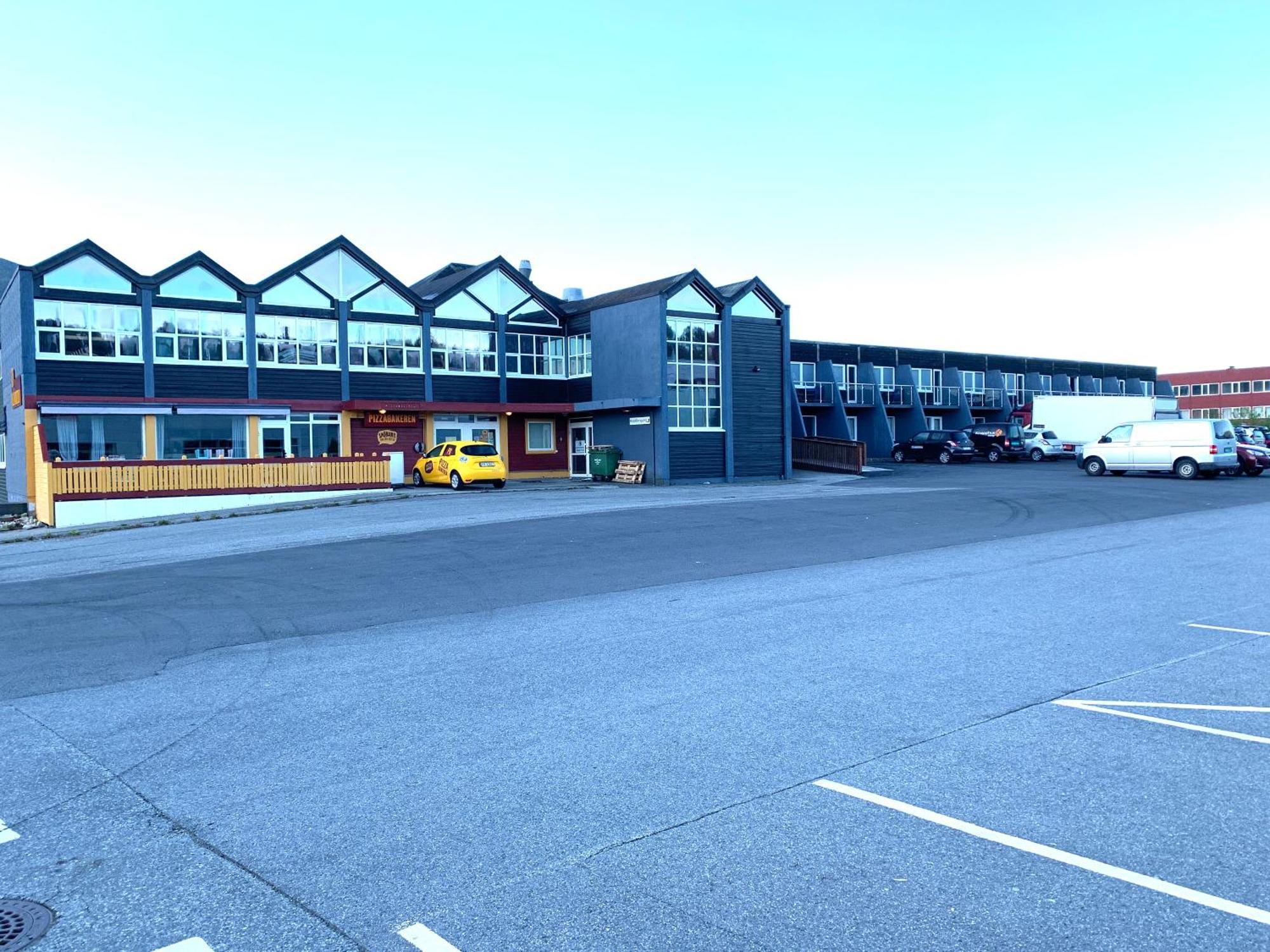 Husnes Sentrum Hotell エクステリア 写真
